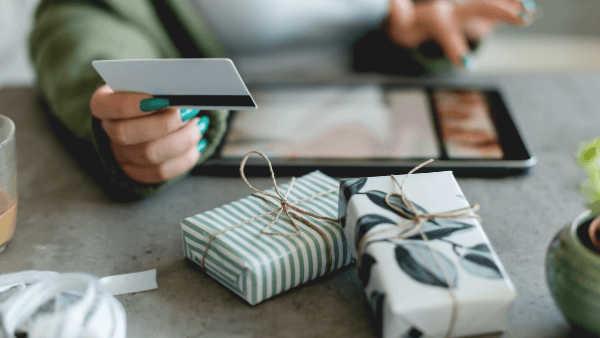 What Makes a Sales Page Convert During the Holiday Season